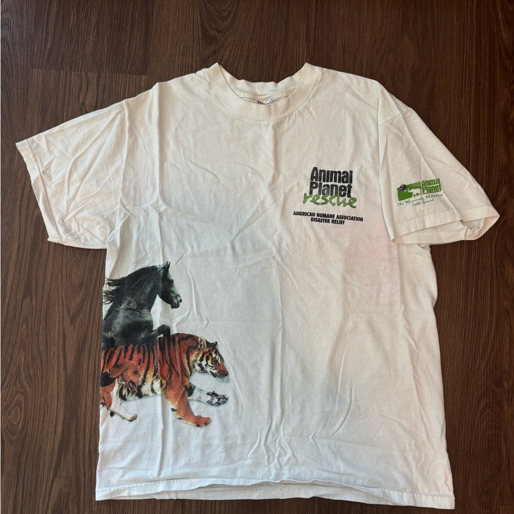 Vintage Animal Planet White Graphic T-Shirt